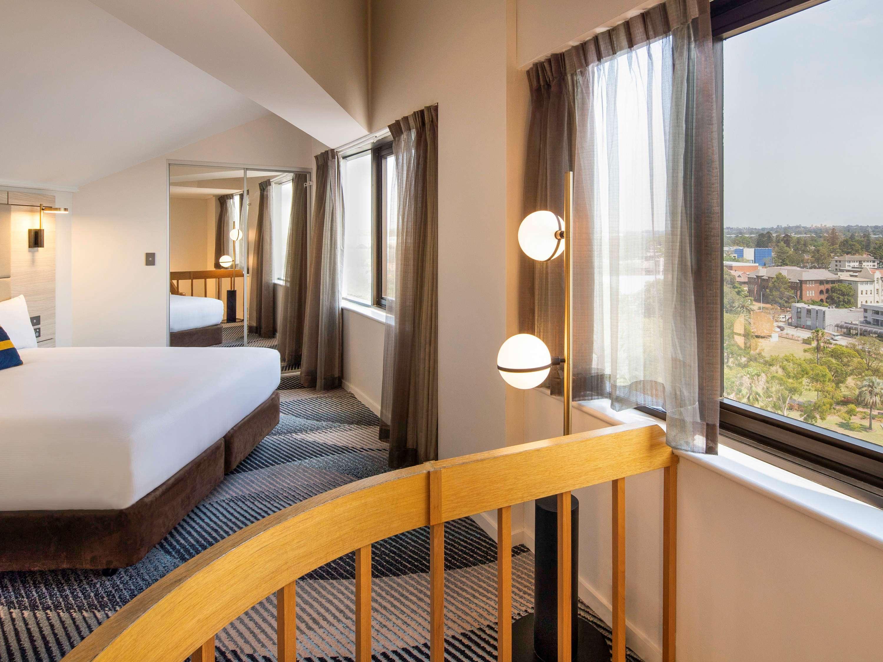 Novotel Sydney Parramatta Exteriör bild